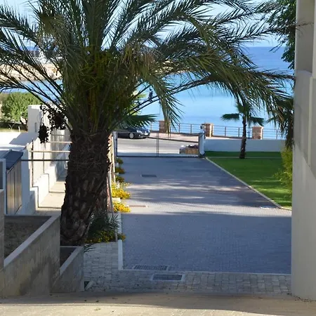 Lungomare Aparthotel