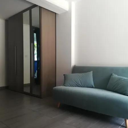 Lungomare Aparthotel 2*